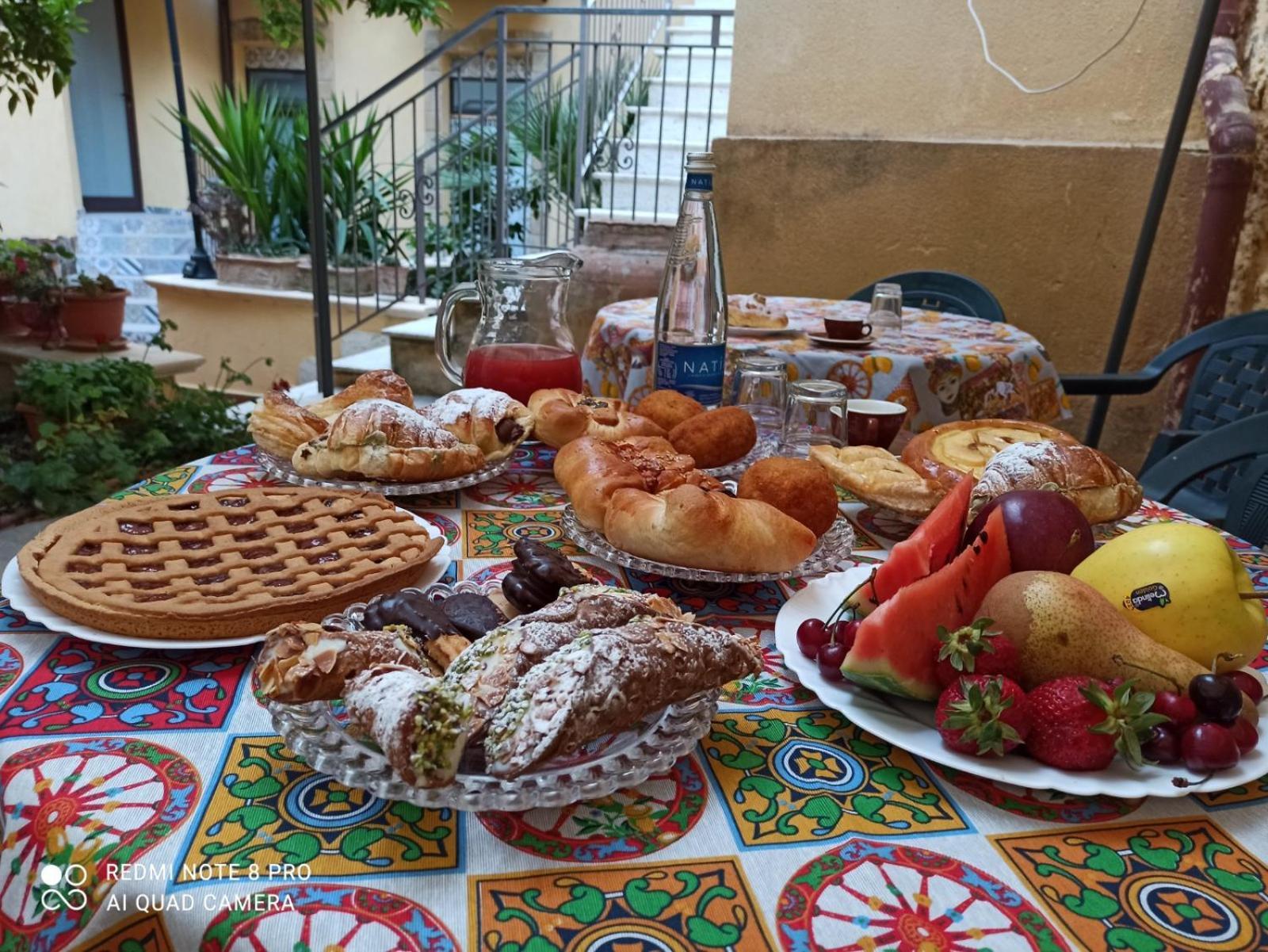 B&B Il Melograno Antico Con Terrazza E Giardino アグリジェント エクステリア 写真
